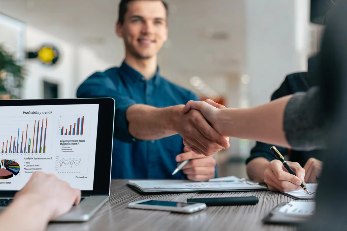 Sposoby na reklamę w internecie: Skuteczne strategie dla Twojego biznesu